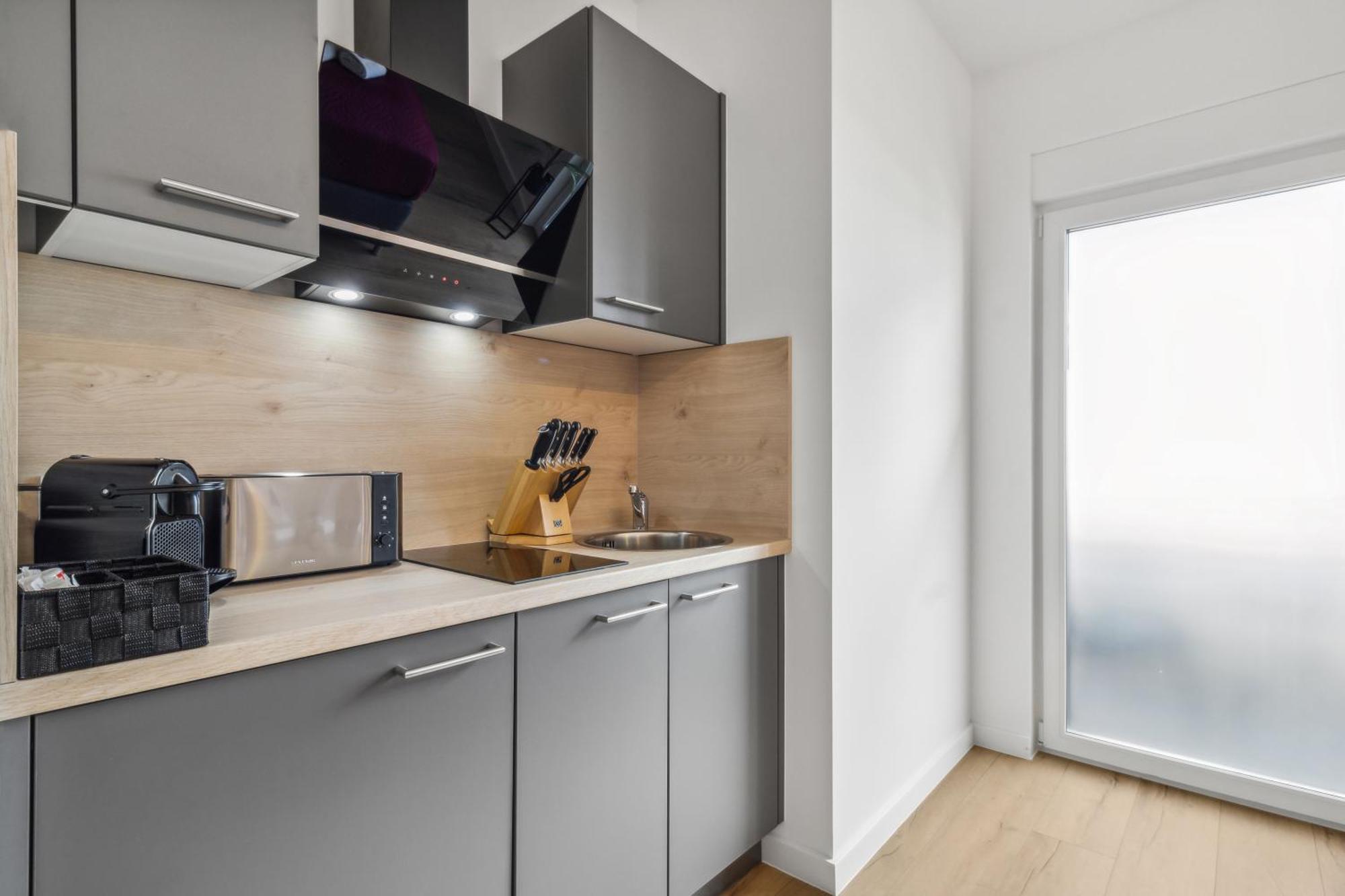 Suite4Me - Moderne Apartments I Kueche I Balkon I Waschmaschine Dietzenbach Dış mekan fotoğraf